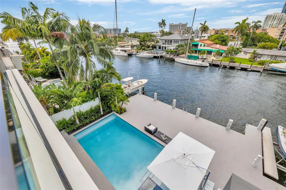 1730 SE 13th Street Fort Lauderdale, FL 33316