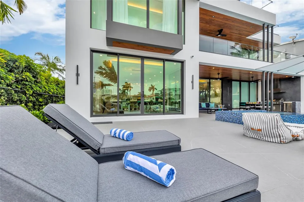 1730 SE 13th Street Fort Lauderdale, FL 33316
