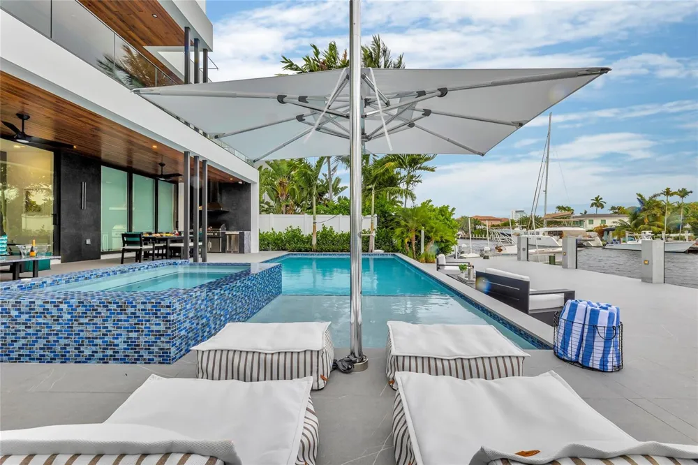 1730 SE 13th Street Fort Lauderdale, FL 33316