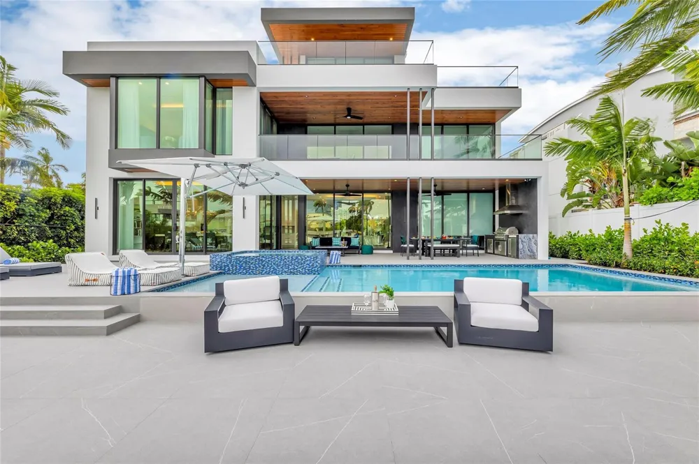 1730 SE 13th Street Fort Lauderdale, FL 33316
