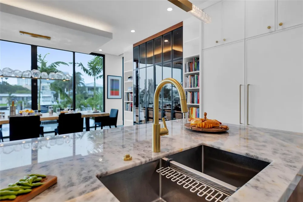 1730 SE 13th Street Fort Lauderdale, FL 33316