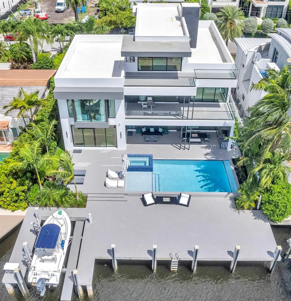 1730 SE 13th Street Fort Lauderdale, FL 33316