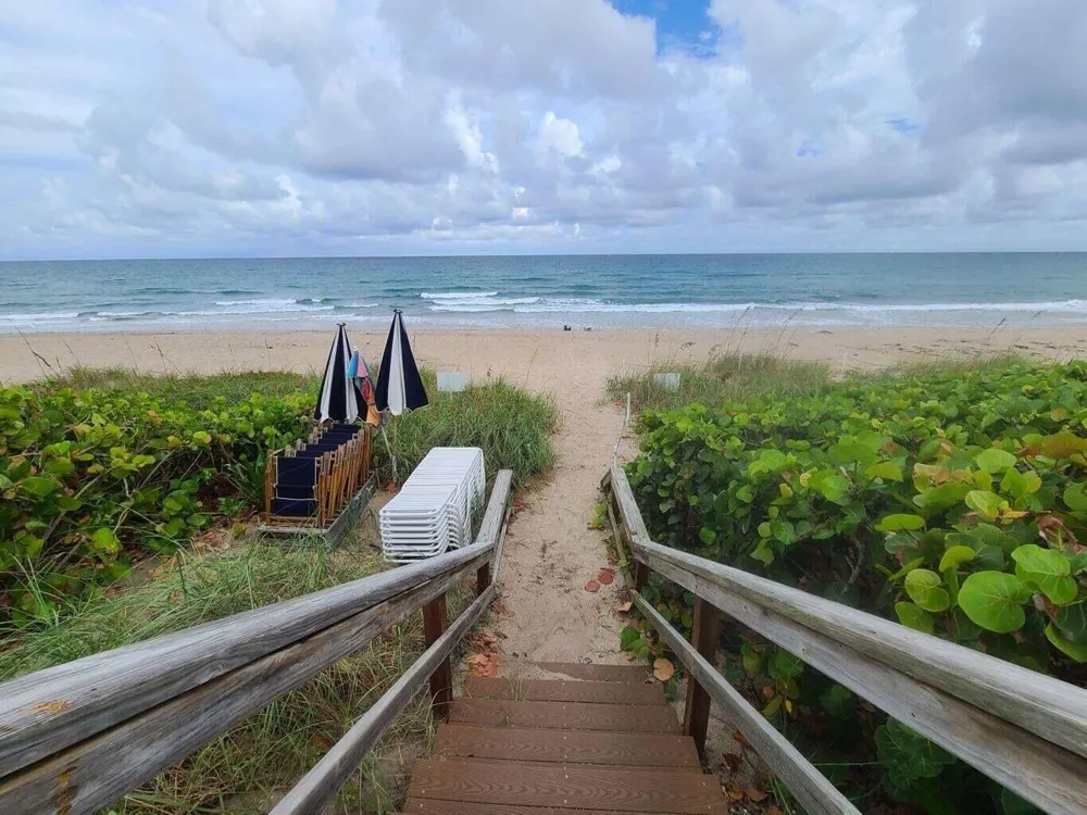 3851 Ocean Boulevard #409 Gulf Stream, FL 33483