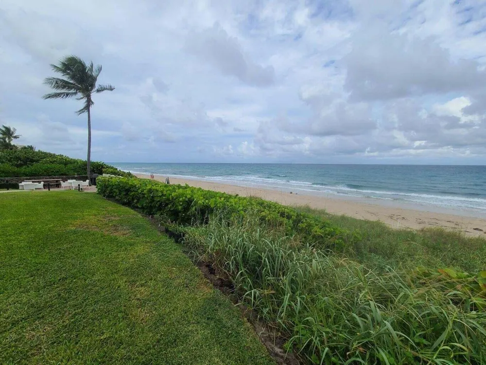 3851 Ocean Boulevard #409 Gulf Stream, FL 33483