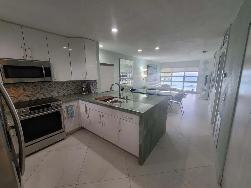 3851 Ocean Boulevard #409 Gulf Stream, FL 33483
