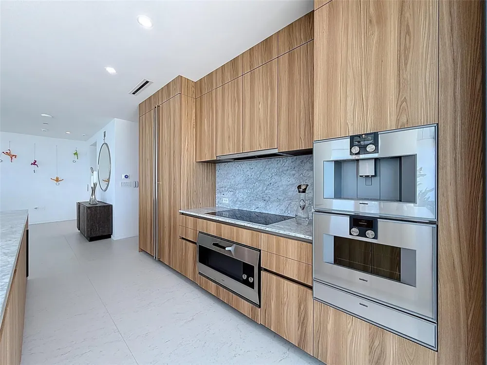 2000 S Ocean Drive #12A Hallandale Beach, FL 33009