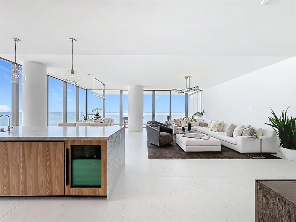 2000 S Ocean Drive #12A Hallandale Beach, FL 33009