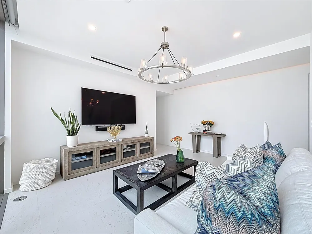 2000 S Ocean Drive #12A Hallandale Beach, FL 33009