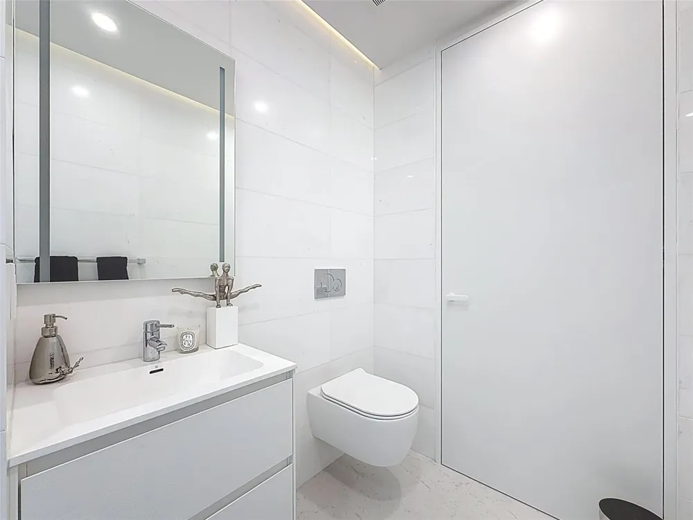 2000 S Ocean Drive #12A Hallandale Beach, FL 33009
