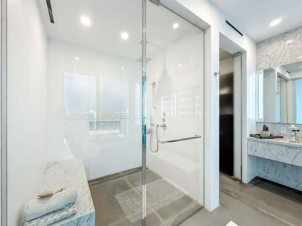 2000 S Ocean Drive #12A Hallandale Beach, FL 33009
