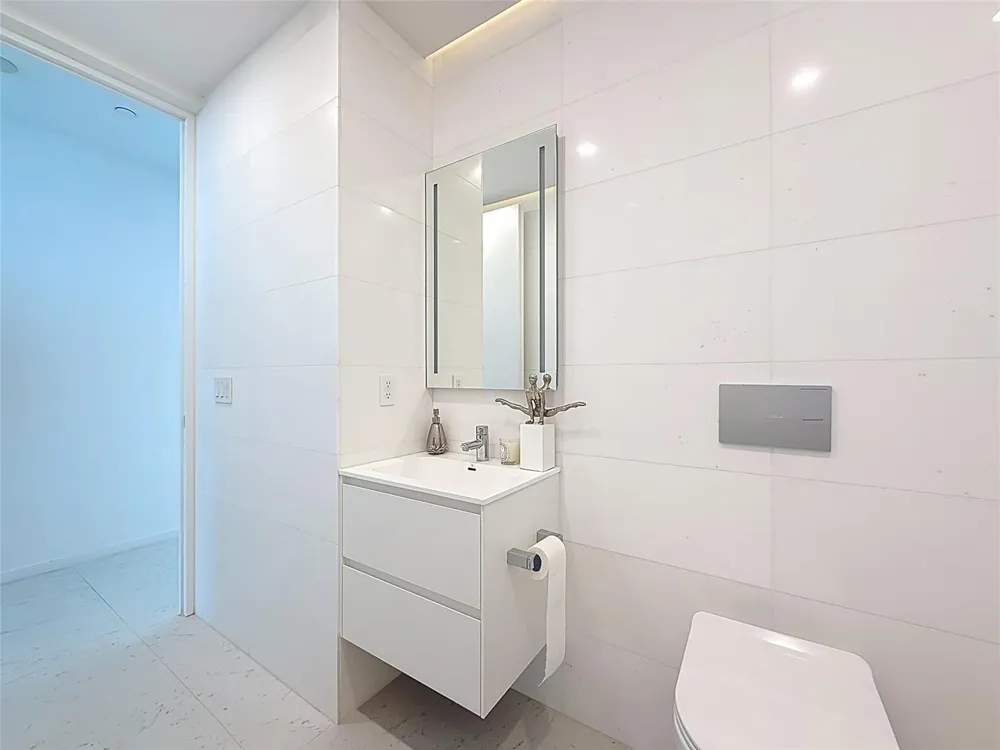 2000 S Ocean Drive #12A Hallandale Beach, FL 33009