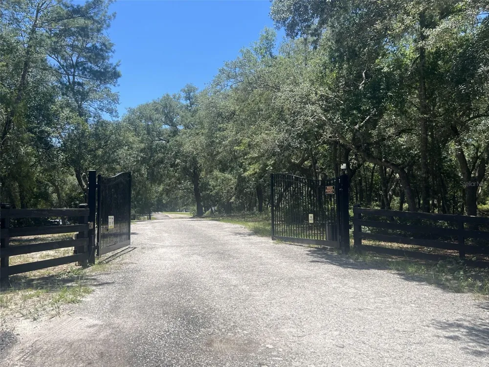 1425 RENBAR ROAD De Leon Springs, FL 32130