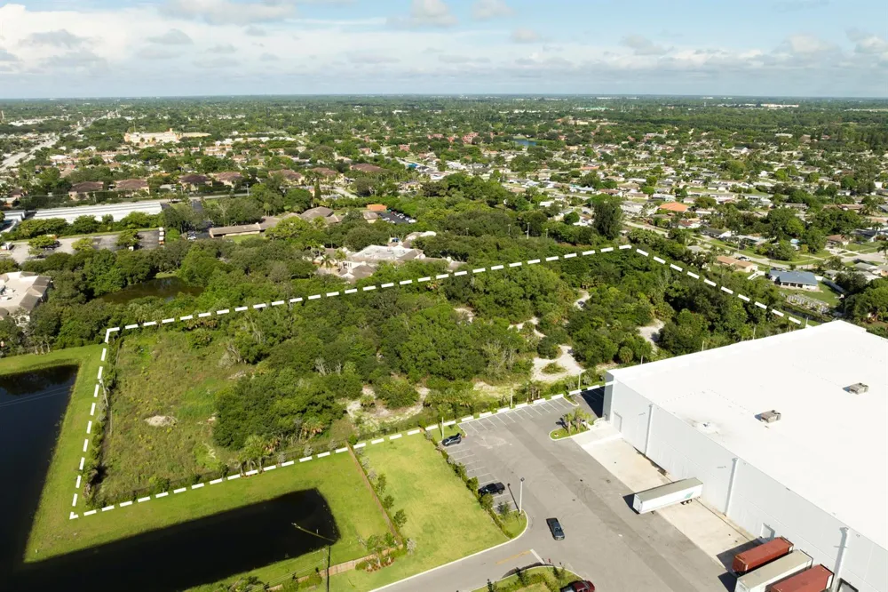 Dalinda Lane Palm Springs, FL 33406