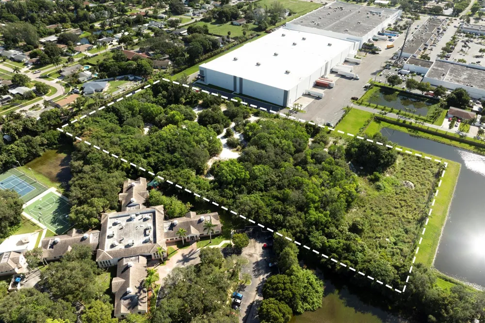 Dalinda Lane Palm Springs, FL 33406