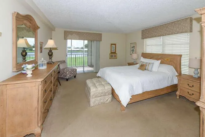 300 John F Kennedy Drive #208 Atlantis, FL 33462