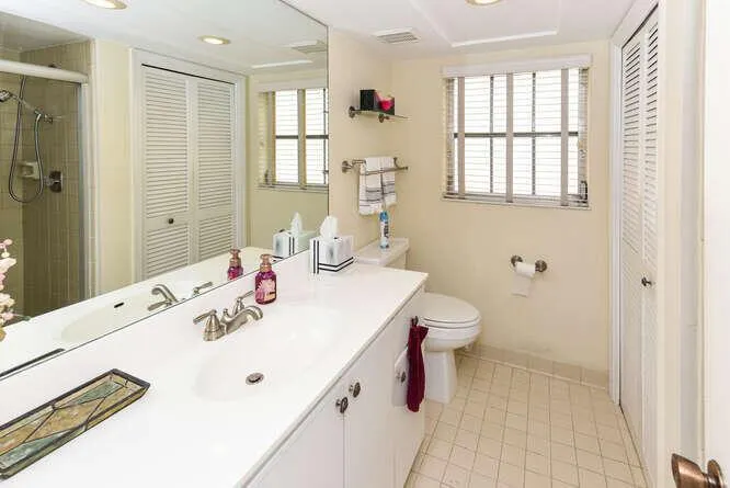 300 John F Kennedy Drive #208 Atlantis, FL 33462