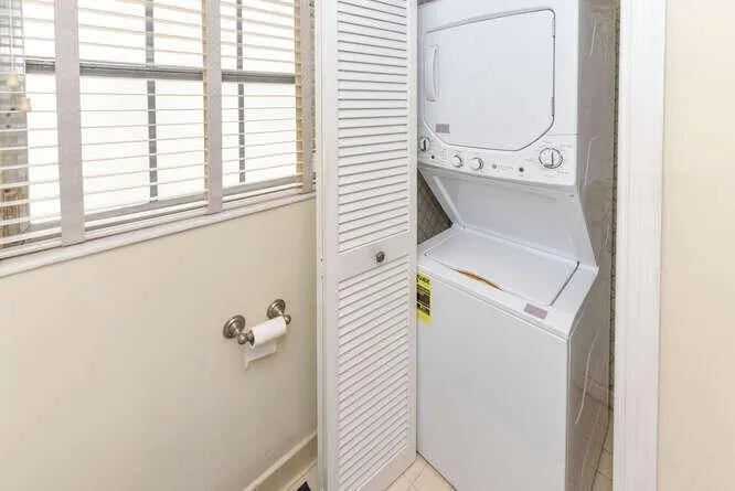 300 John F Kennedy Drive #208 Atlantis, FL 33462