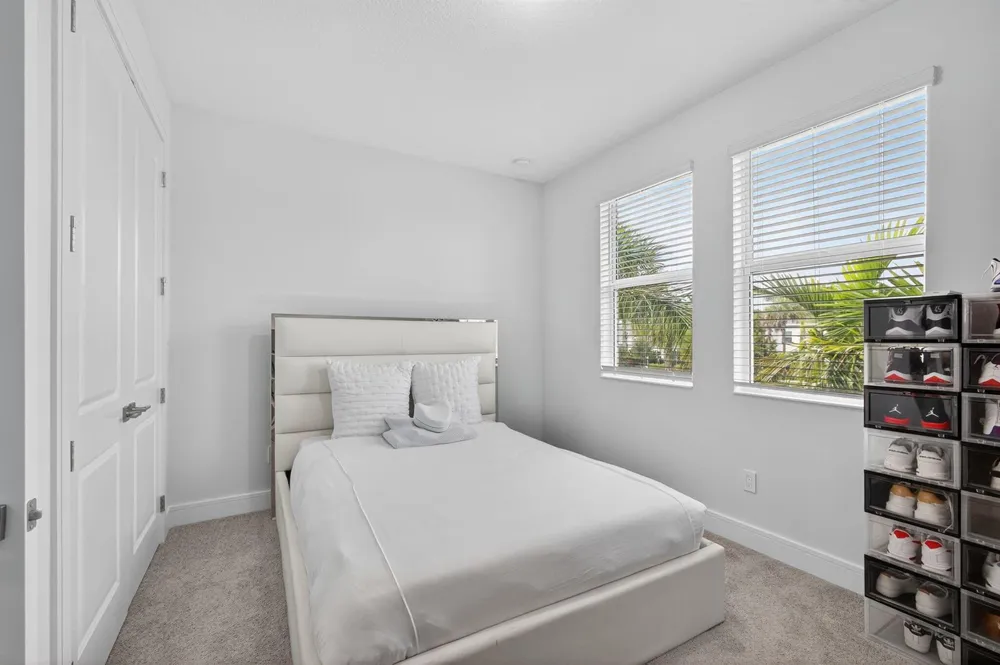 16131 Oakview Drive Westlake, FL 33470