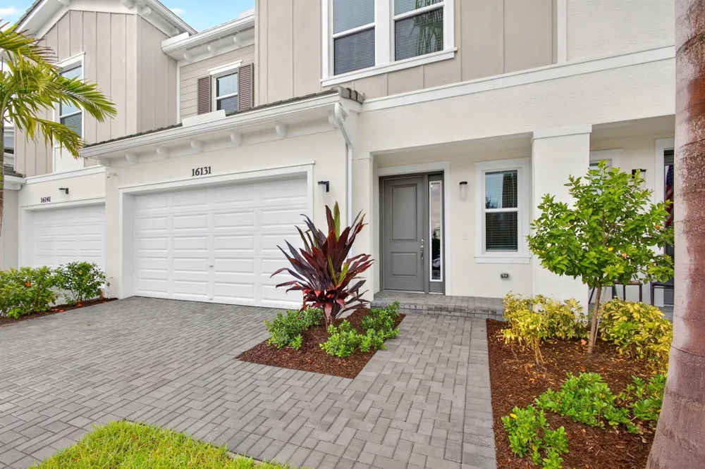 16131 Oakview Drive Westlake, FL 33470