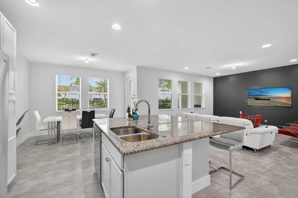 16131 Oakview Drive Westlake, FL 33470