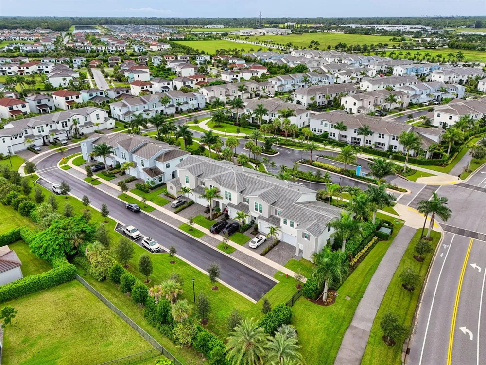 16131 Oakview Drive Westlake, FL 33470