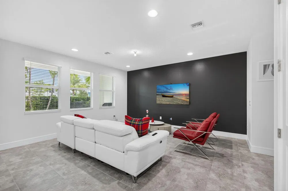 16131 Oakview Drive Westlake, FL 33470