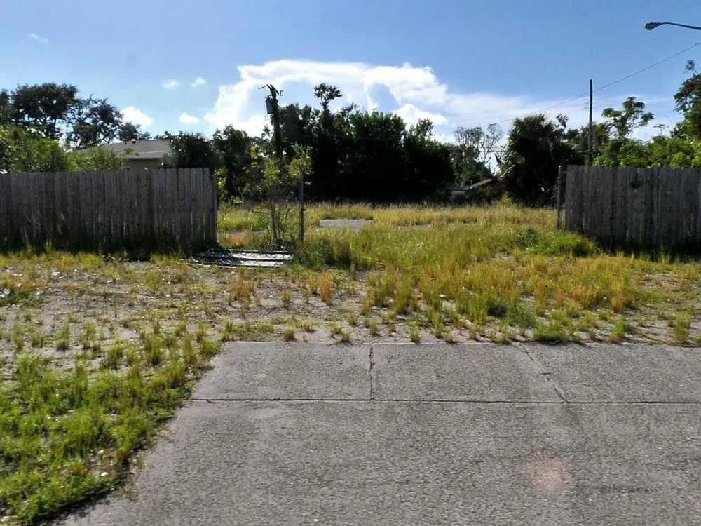 603 S 5th Street Fort Pierce, FL 34950
