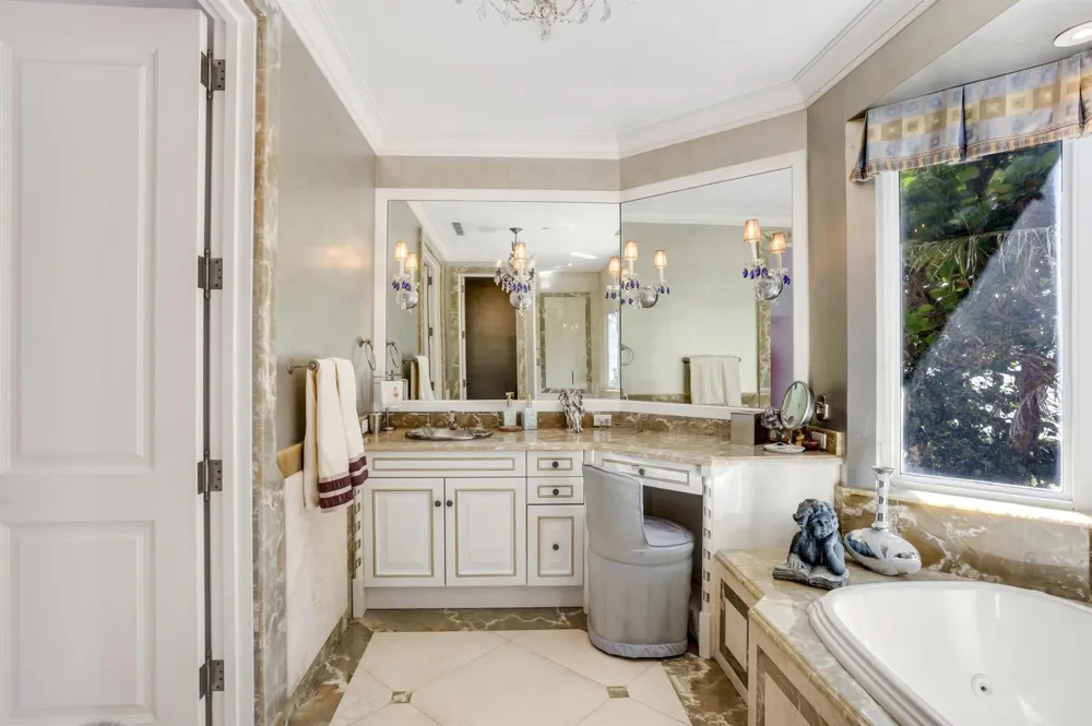 6133 Ocean Boulevard Ocean Ridge, FL 33435