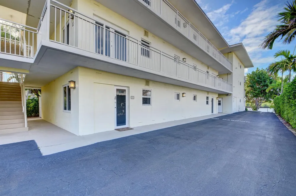 6520 Ocean Boulevard #3 Ocean Ridge, FL 33435