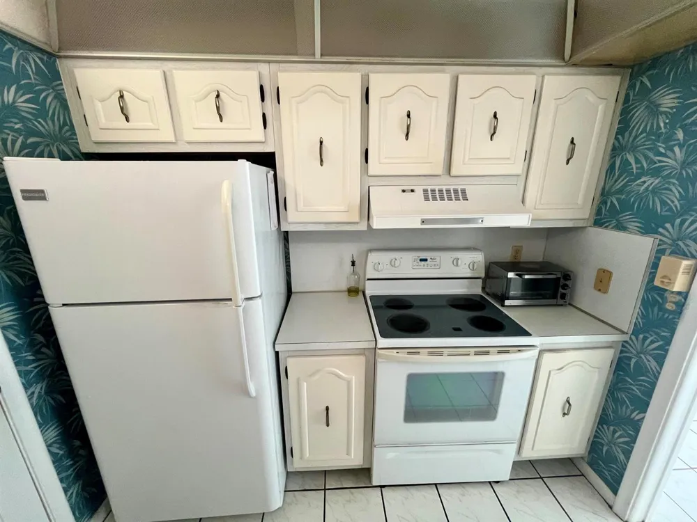301 Croton Avenue #305 Lantana, FL 33462
