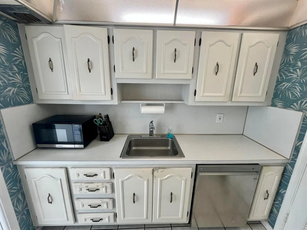 301 Croton Avenue #305 Lantana, FL 33462