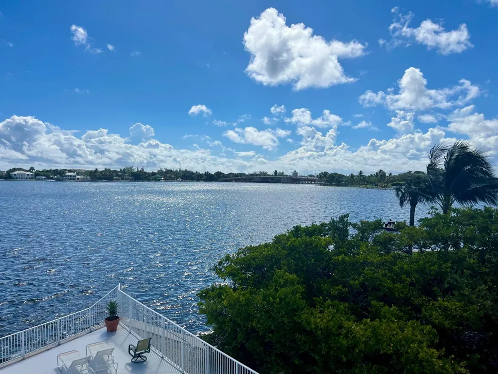 301 Croton Avenue #305 Lantana, FL 33462