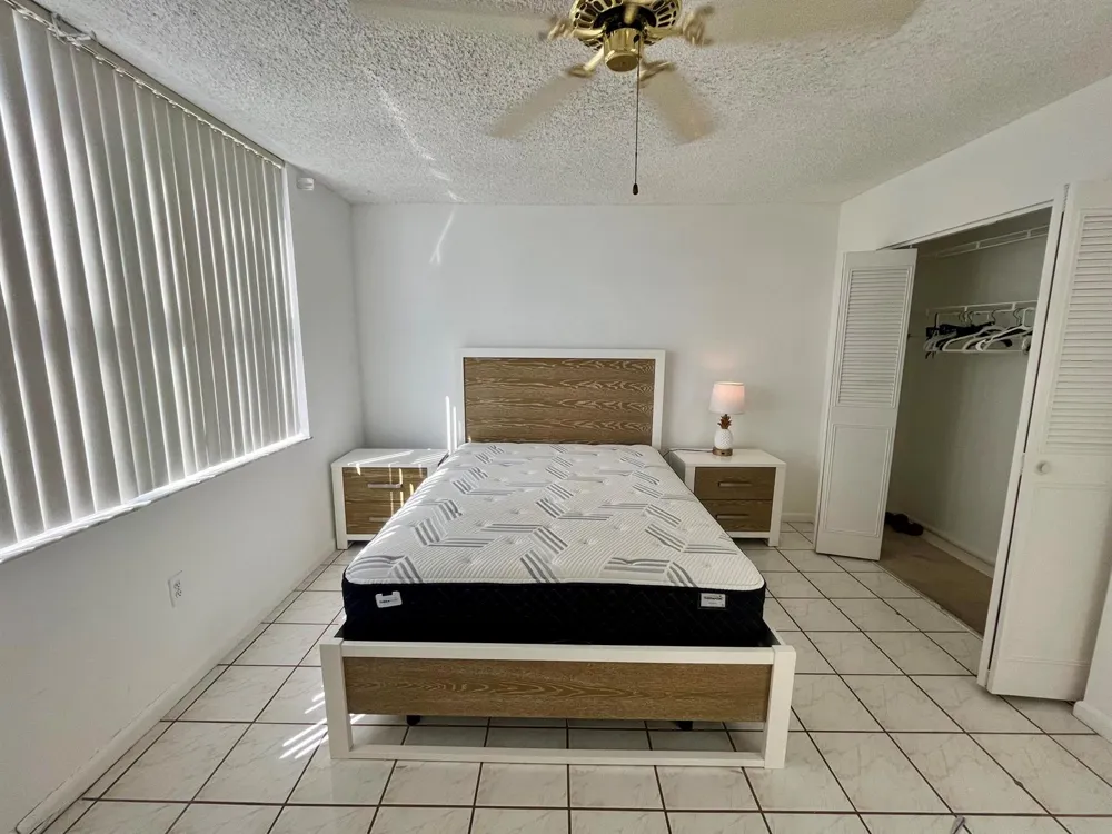 301 Croton Avenue #305 Lantana, FL 33462