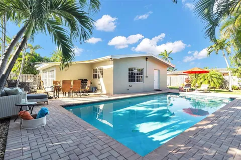 3221 Seaward Drive