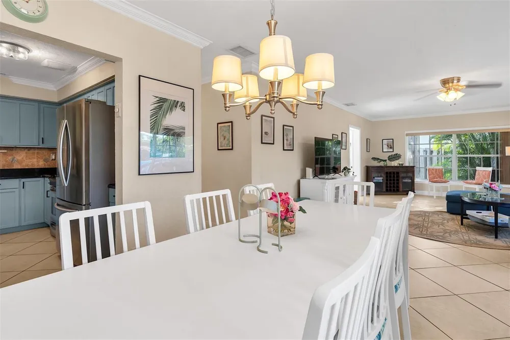 3221 Seaward Drive Lauderdale By The Sea, FL 33062
