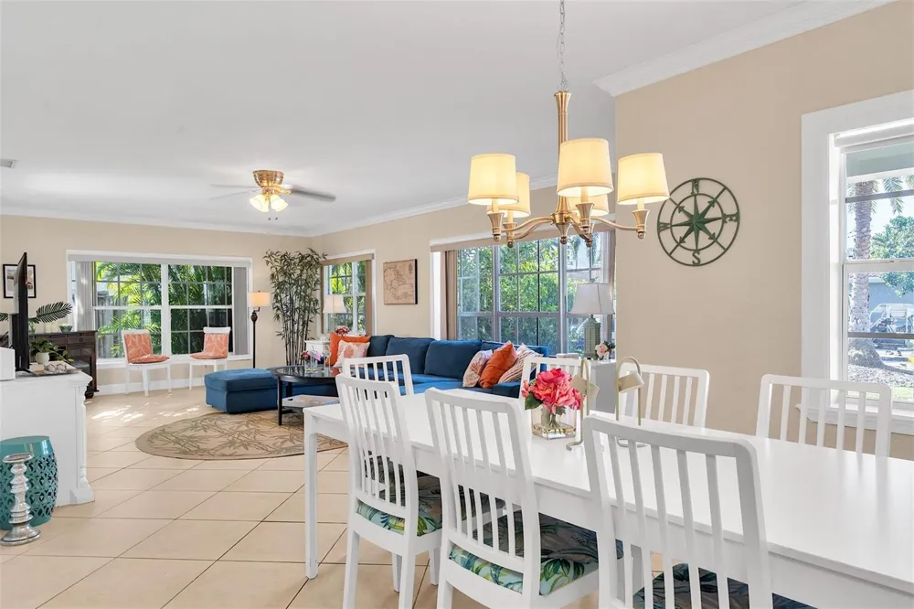 3221 Seaward Drive Lauderdale By The Sea, FL 33062