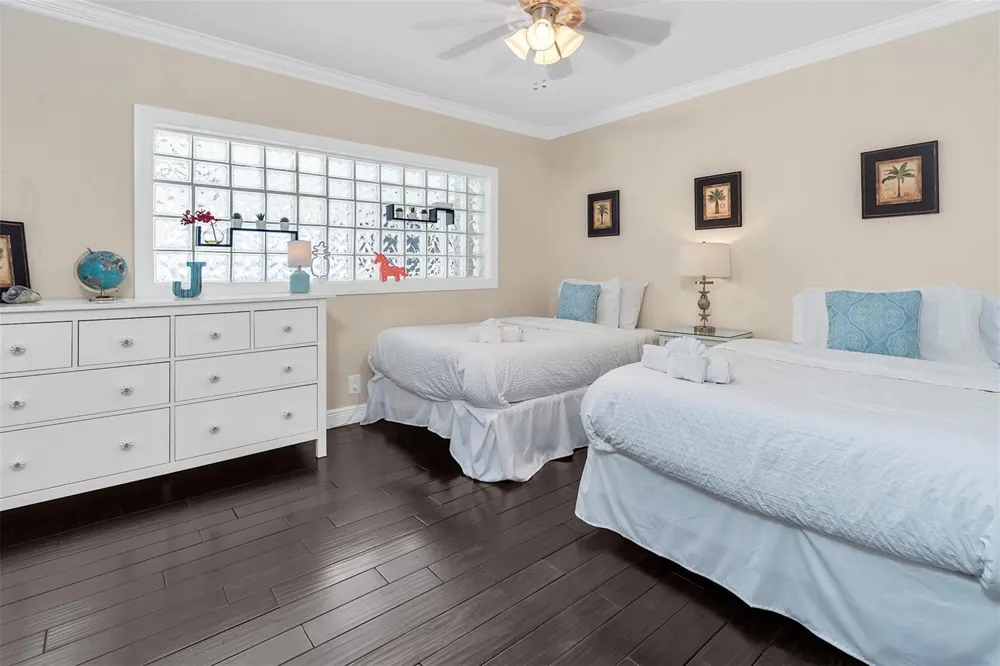 3221 Seaward Drive Lauderdale By The Sea, FL 33062