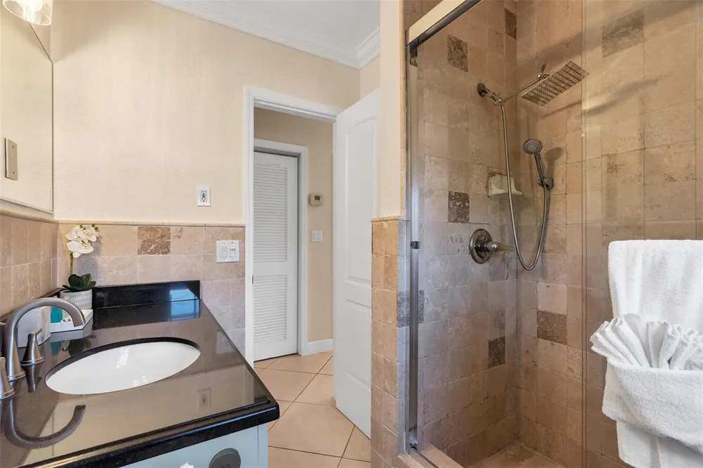 3221 Seaward Drive Lauderdale By The Sea, FL 33062