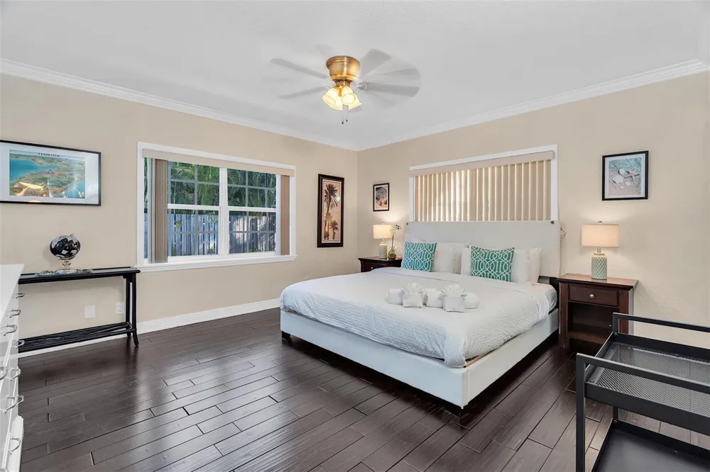 3221 Seaward Drive Lauderdale By The Sea, FL 33062