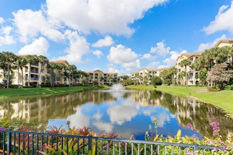 700 Uno Lago Drive #303