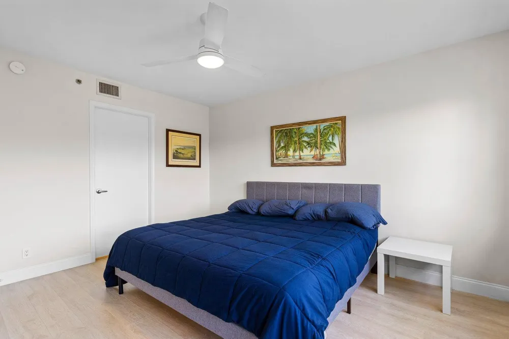 700 Uno Lago Drive #303 Juno Beach, FL 33408