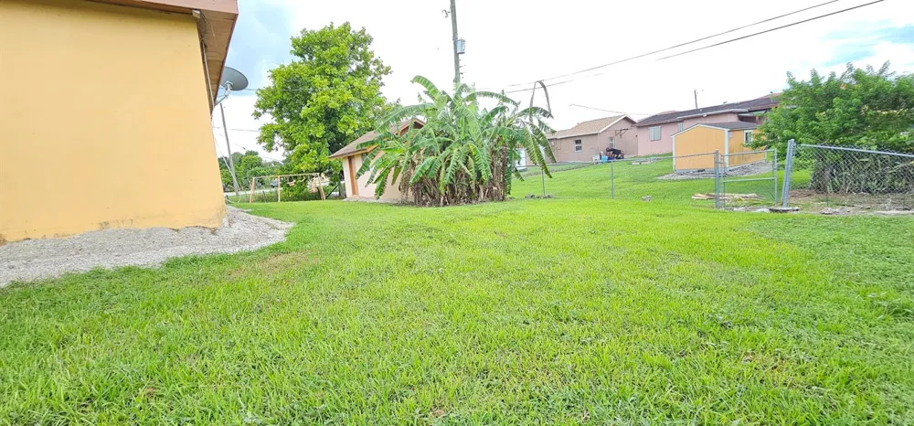 632 SW 13th Street Belle Glade, FL 33430