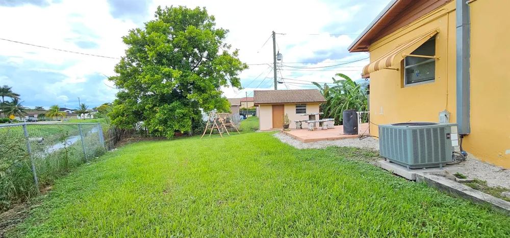 632 SW 13th Street Belle Glade, FL 33430