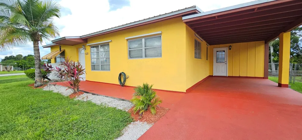 632 SW 13th Street Belle Glade, FL 33430