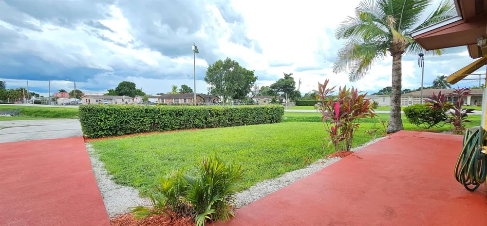 632 SW 13th Street Belle Glade, FL 33430