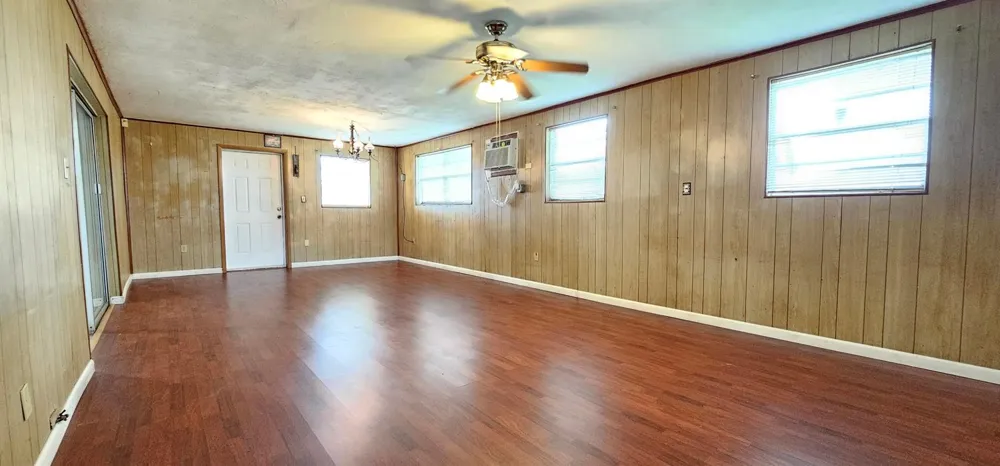 632 SW 13th Street Belle Glade, FL 33430