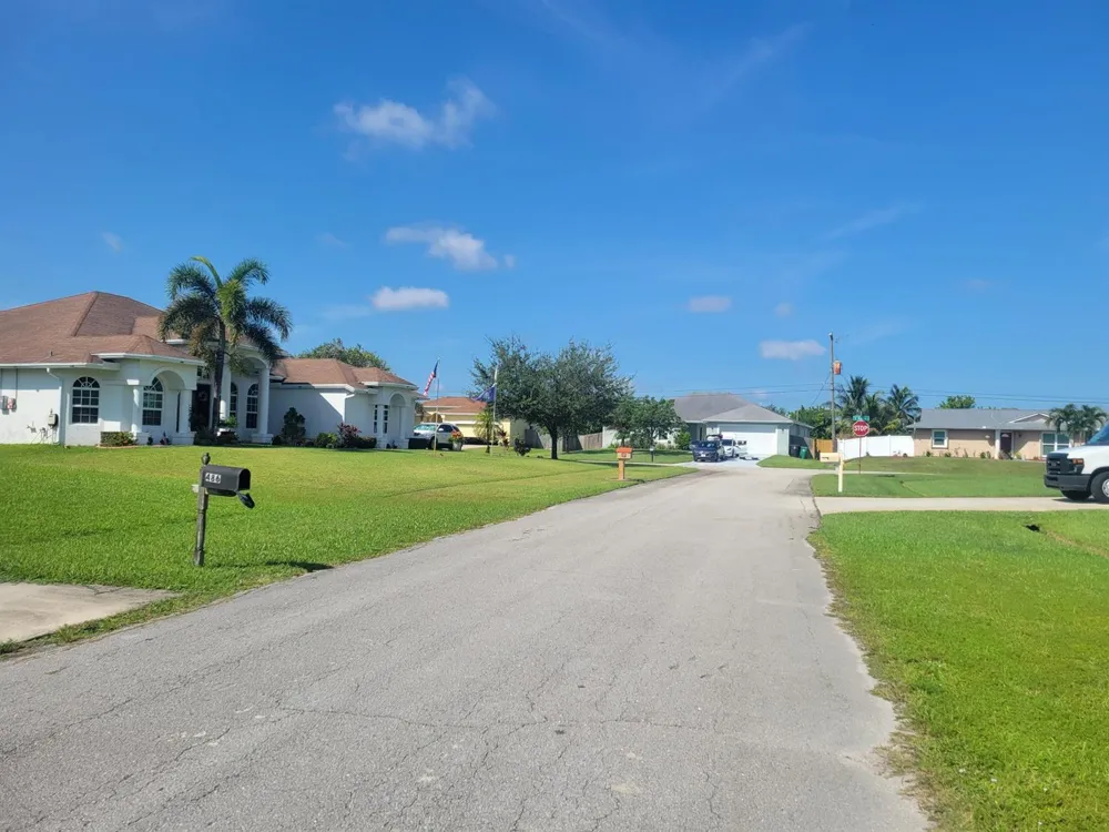 474 SW Kaabe Avenue Port St. Lucie, FL 34953