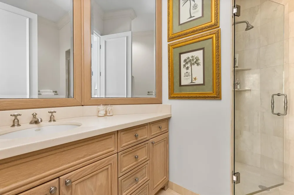 307 Everglade Avenue Palm Beach, FL 33480