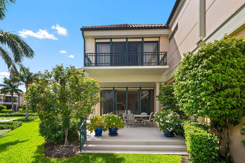 307 Everglade Avenue Palm Beach, FL 33480