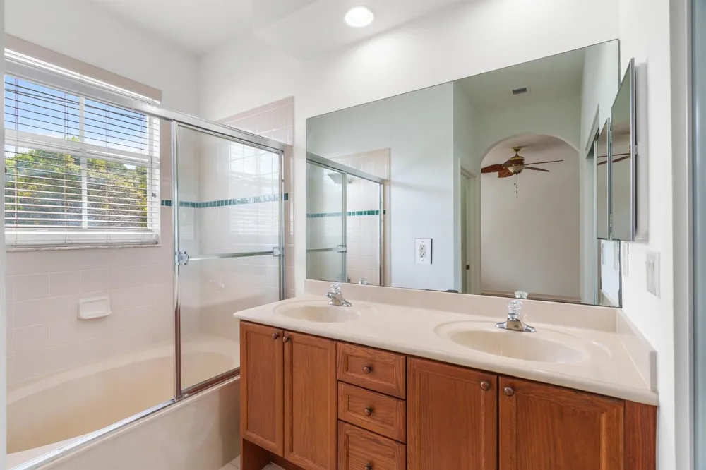 3210 Merrick Terrace #1503 Margate, FL 33063